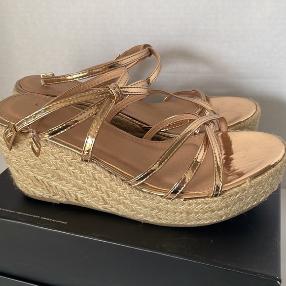 Wedges with wraps. - Picture 5 of 8